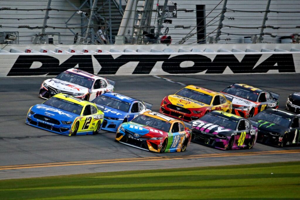 NASCAR-Daytona-500-Racing-2-10-21